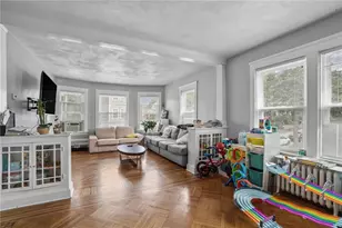 122 Lowden St, Pawtucket, RI 02860 - Photo 2