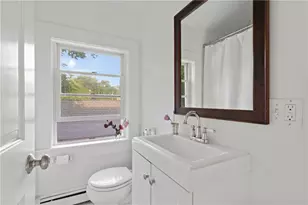 729 Bellevue Ave, Newport, RI 02840 - Photo 10