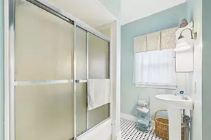 204 Spencer Ave, Warwick, RI 02818 - Photo 38