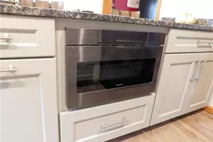 27 Nardolillo St, Johnston, RI 02919 - Photo 10