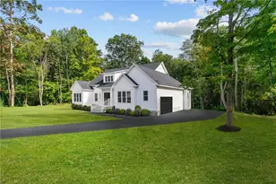 261 Quaker Ln, Scituate, RI 02857 - Photo 4