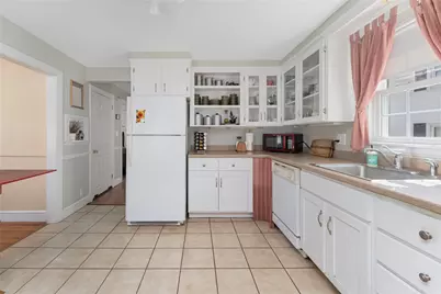 155 Evarts Street, Newport, RI 02840 - Photo 12