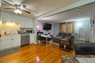 567 Smithfield Rd, North Providence, RI 02904 - Photo 4