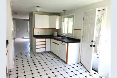 3 Southmayd Street #A, Newport, RI 02840 - Photo 4