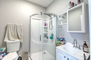 124 Pitman St, Providence, RI 02906 - Photo 14