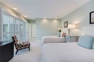 111 Ocean Ave, Newport, RI 02840 - Photo 38