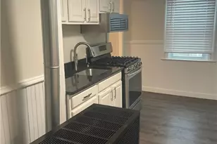 18 Ryan Ave, Bristol, RI 02809 - Photo 4