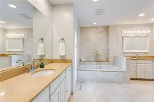 111 Ocean Ave, Newport, RI 02840 - Photo 30