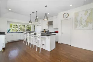 21 Ocean Heights Rd, Newport, RI 02840 - Photo 10