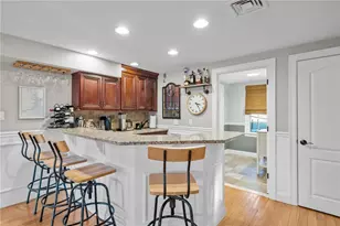 66 Essex Manor Ln, North Kingstown, RI 02874 - Photo 14