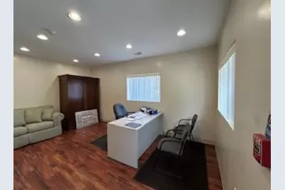 589 Pawtucket Avenue, Pawtucket, RI 02860 - Photo 8