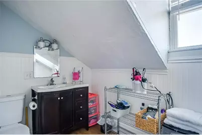 1 Lucas Avenue, Newport, RI 02840 - Photo 12