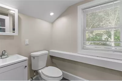 16 Brinley Street #8, Newport, RI 02840 - Photo 16