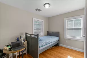 16 Brinley St, Newport, RI 02840 - Photo 18