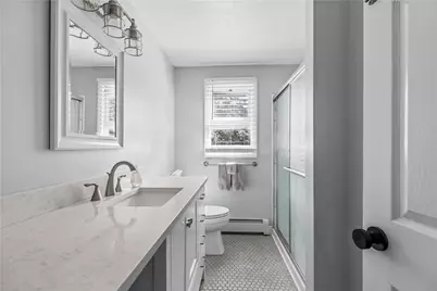 62 Beachmount Avenue, Bristol, RI 02809 - Photo 22