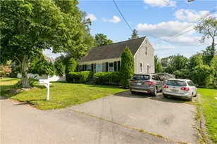 62 Beachmount Ave, Bristol, RI 02809 - Photo 50