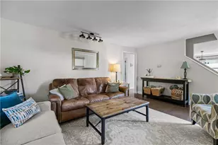 62 Beachmount Ave, Bristol, RI 02809 - Photo 6