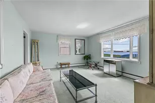 78 Ellery Rd, Newport, RI 02840 - Photo 6
