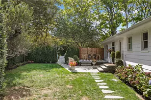 214 Coggeshall Ave, Newport, RI 02840 - Photo 26