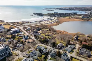 214 Coggeshall Ave, Newport, RI 02840 - Photo 30