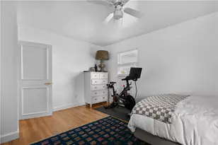 214 Coggeshall Ave, Newport, RI 02840 - Photo 18