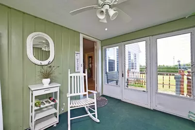 896 Main Road, Tiverton, RI 02878 - Photo 32