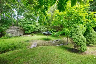 896 Main Rd, Tiverton, RI 02878 - Photo 12