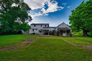 896 Main Rd, Tiverton, RI 02878 - Photo 8