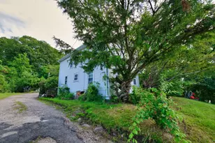898 Main Rd, Tiverton, RI 02878 - Photo 1