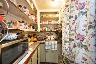 898 Main Rd, Tiverton, RI 02878 - Photo 14