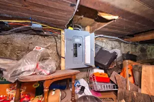 898 Main Rd, Tiverton, RI 02878 - Photo 34