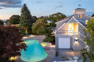 2040 E Main Rd, Portsmouth, RI 02871 - Photo 10