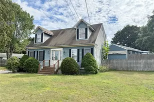 13 Willow Rd, Smithfield, RI 02828 - Photo 1