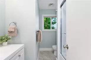 117 Indian Ave, Portsmouth, RI 02871 - Photo 18