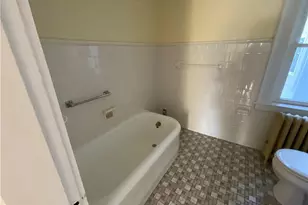 18 Payan St, West Warwick, RI 02893 - Photo 4