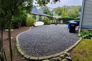 28 Narragansett Ave, Newport, RI 02840 - Photo 16