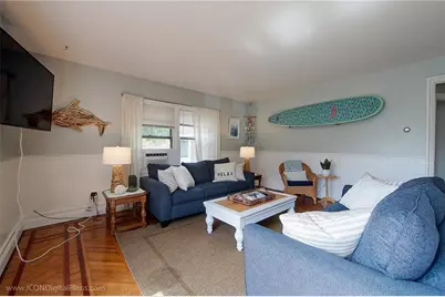 28 Narragansett Avenue #1, Newport, RI 02840 - Photo 2