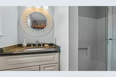 492 Thames Street #4, Newport, RI 02840 - Photo 18