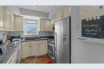 492 Thames Street #4, Newport, RI 02840 - Photo 12