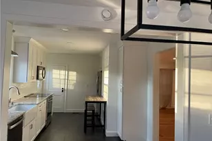 4 Harris Ave, Warren, RI 02885 - Photo 10