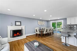 10 Renehan St, West Warwick, RI 02893 - Photo 10