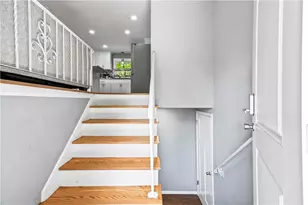 10 Renehan St, West Warwick, RI 02893 - Photo 4