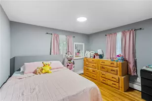 10 Renehan St, West Warwick, RI 02893 - Photo 18