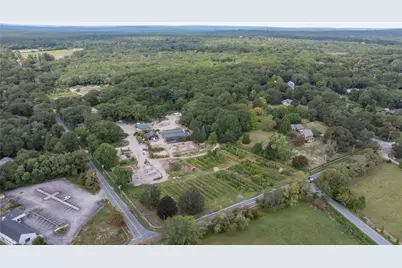 47 Tuckertown Road, South Kingstown, RI 02879 - Photo 2