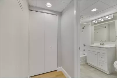 20 America Way #B, Newport, RI 02840 - Photo 16