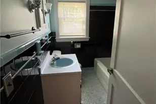 1 Ritchotte Ct, West Warwick, RI 02893 - Photo 18