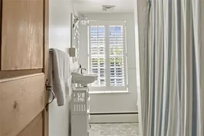 35 Second Street, Newport, RI 02840 - Photo 24