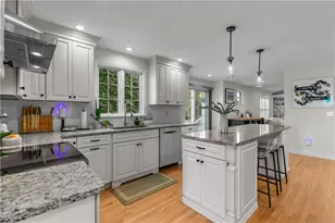 137 Prospect Ln, Portsmouth, RI 02871 - Photo 12