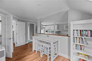 19 Warren Ave, Middletown, RI 02842 - Photo 4