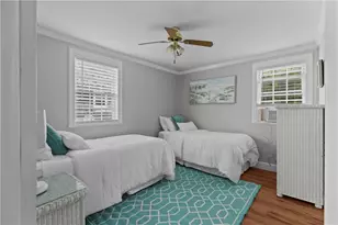 19 Warren Ave, Middletown, RI 02842 - Photo 10